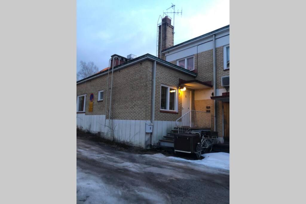 Апартаменты Yksioe 1 Km Jokirannasta Foeriltae/ 2 Km Torilta Турку Экстерьер фото